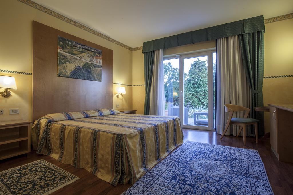 Hotel Al Ponte Gradisca dʼIsonzo Екстериор снимка
