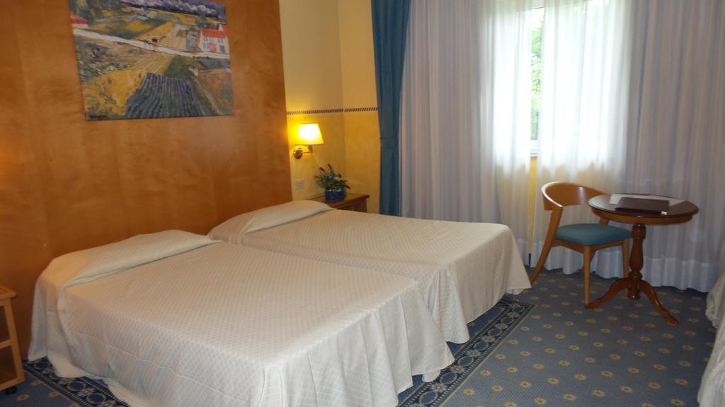 Hotel Al Ponte Gradisca dʼIsonzo Екстериор снимка