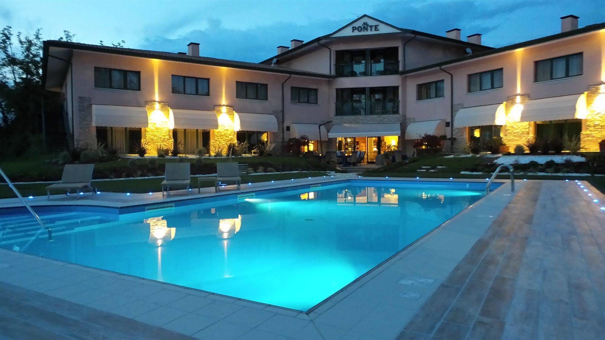 Hotel Al Ponte Gradisca dʼIsonzo Екстериор снимка