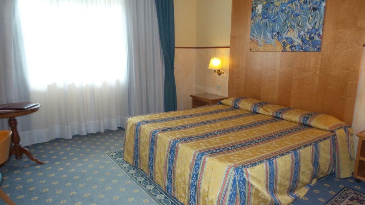 Hotel Al Ponte Gradisca dʼIsonzo Екстериор снимка